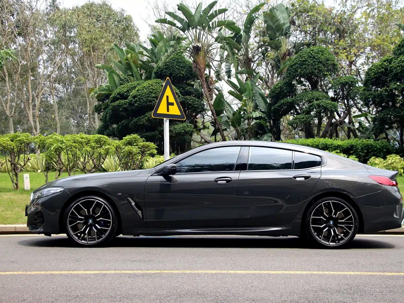 BMW 8 Series 2022 840i xDrive Gran Coupe M Sport Package фото 3