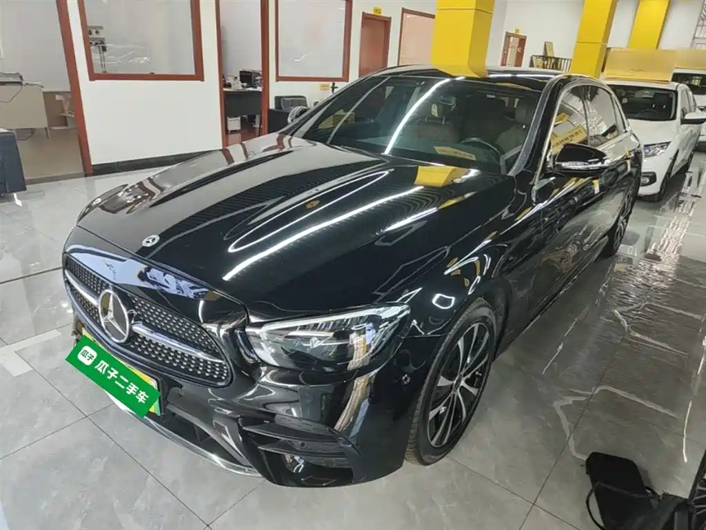 Mercedes-Benz E-Class New Energy 2023 E 350 e L Plug-in Hybrid Sport Sedan фото 2