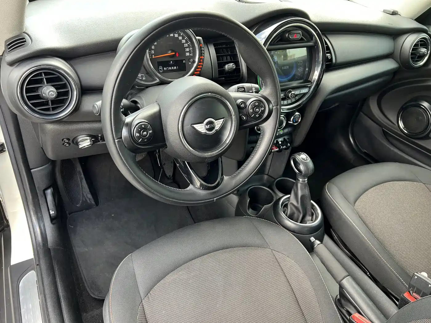 Фото 7 - MINI MINI