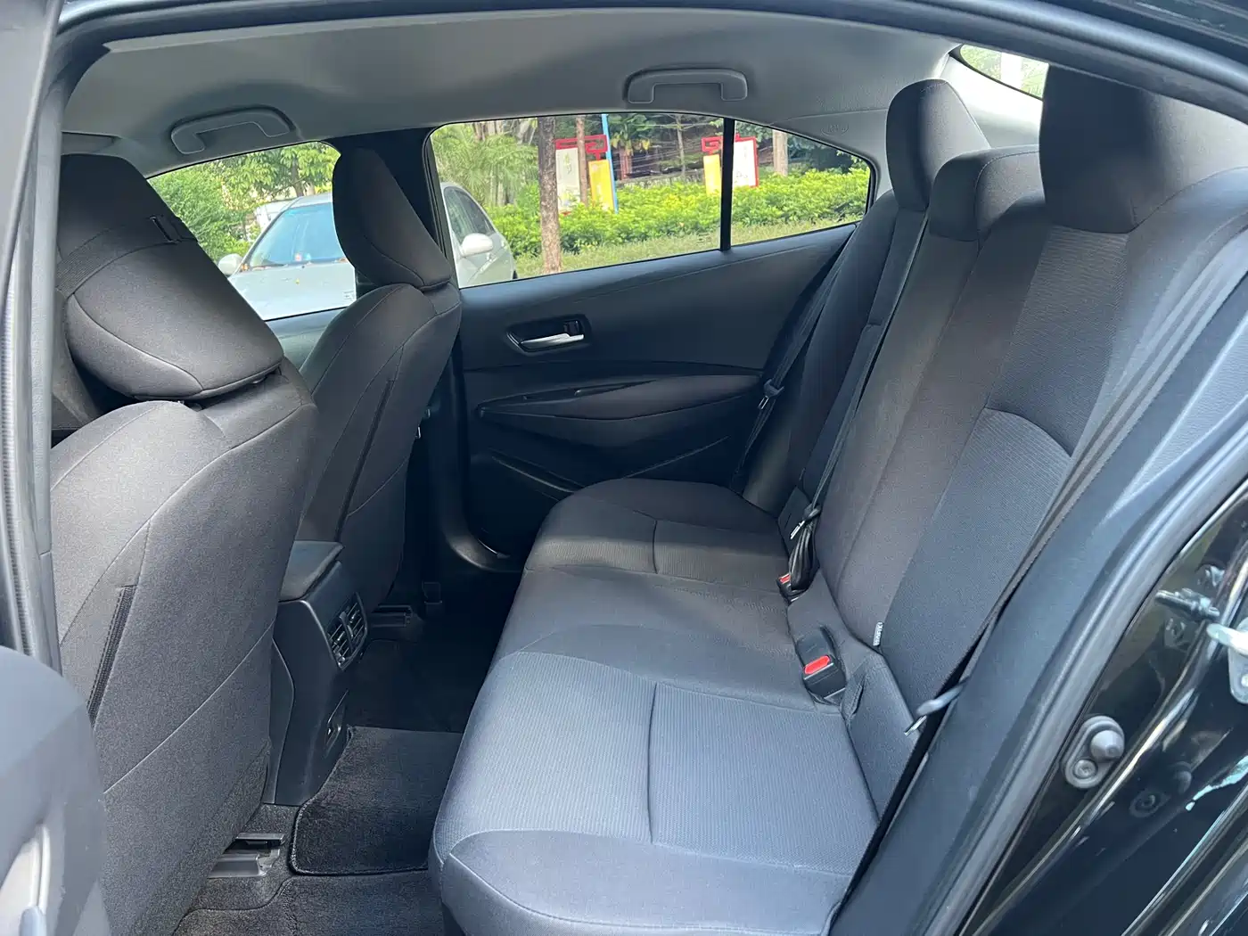 Toyota Levin 2023 Smart Hybrid 1.8L Leading Edition фото 5