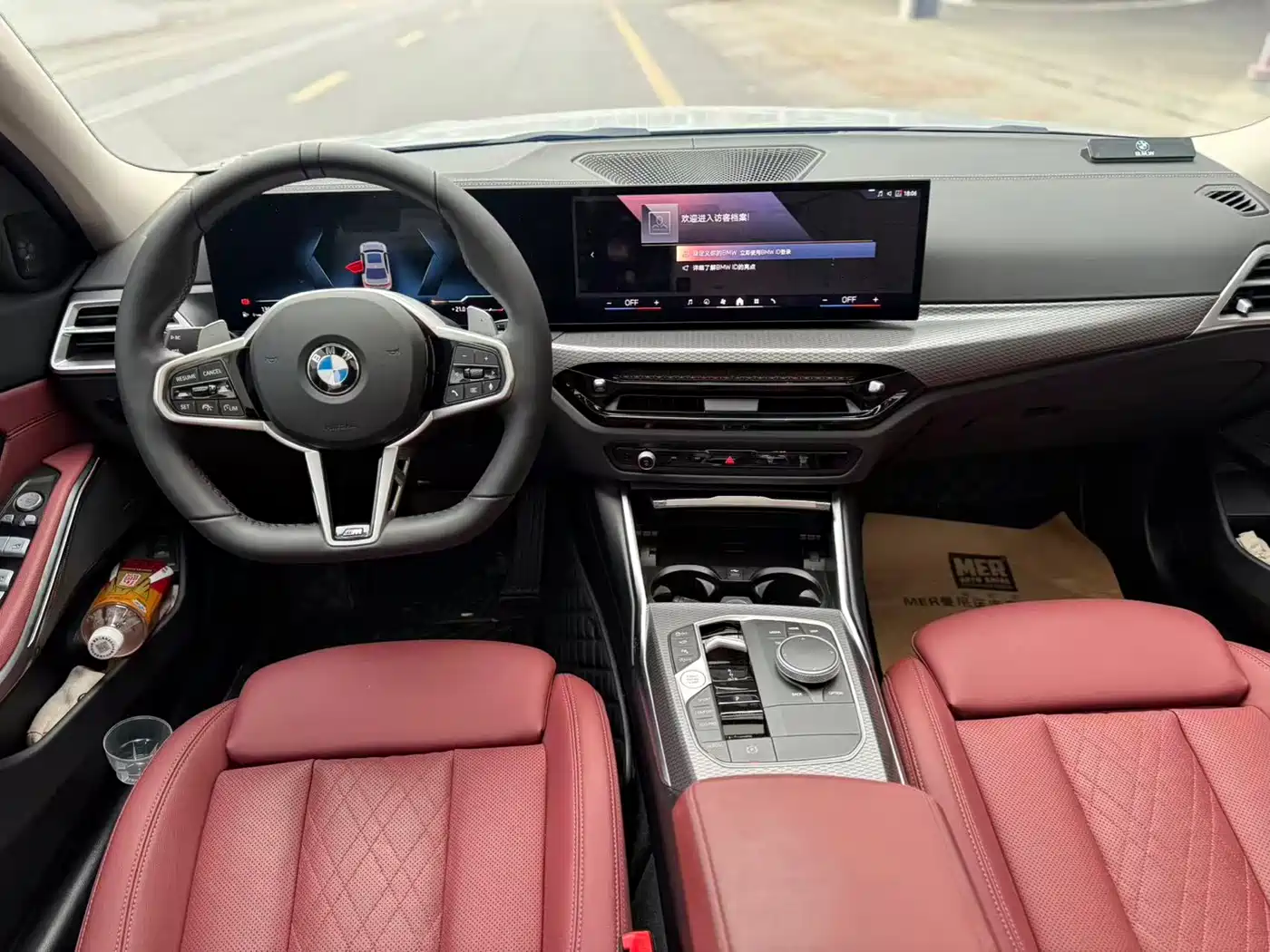BMW 3 Series 2024 330Li M Sport Shadowline Package фото 7