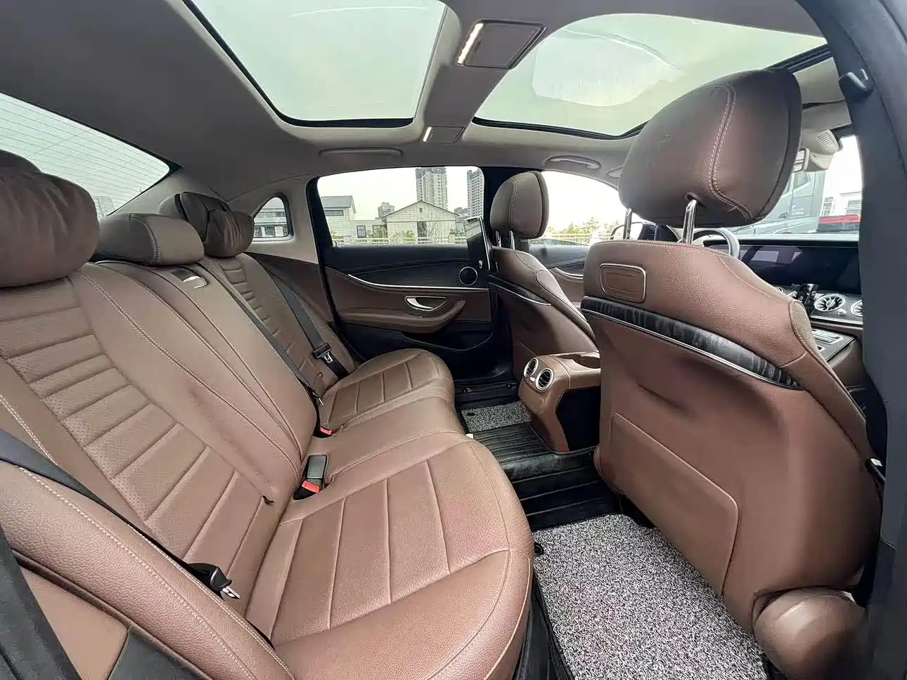 Mercedes-Benz E-Class 2020 Facelift E 300 L Sport Fashion фото 12
