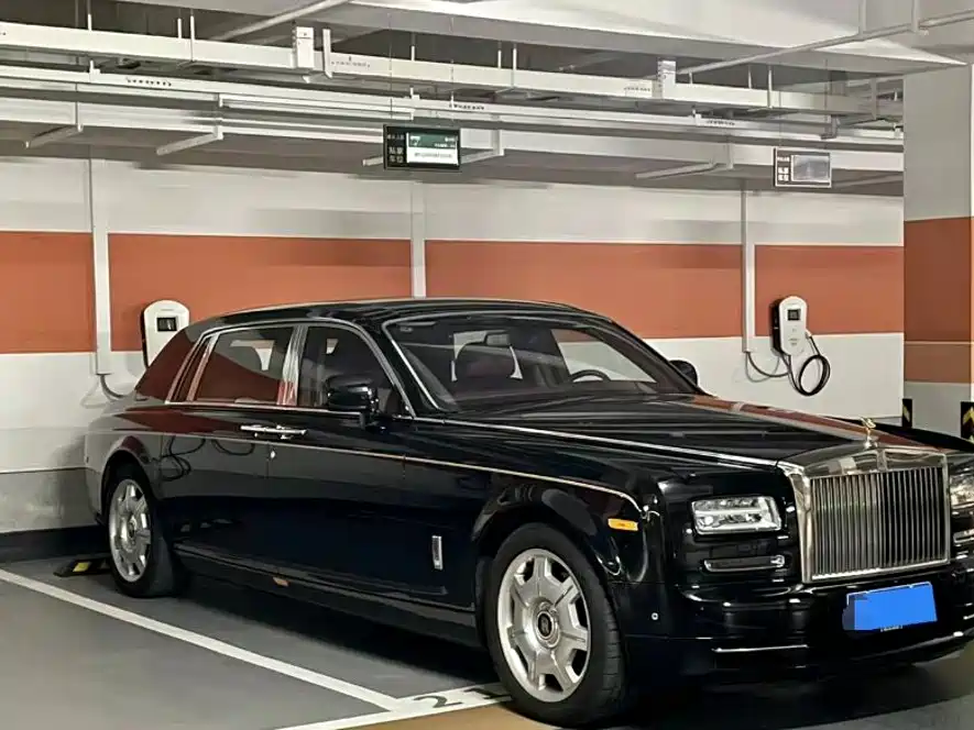 Rolls-Royce Phantom 2005 2004 Model 6.7L Standard Version