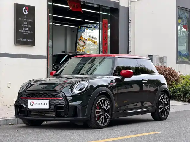 MINI JCW