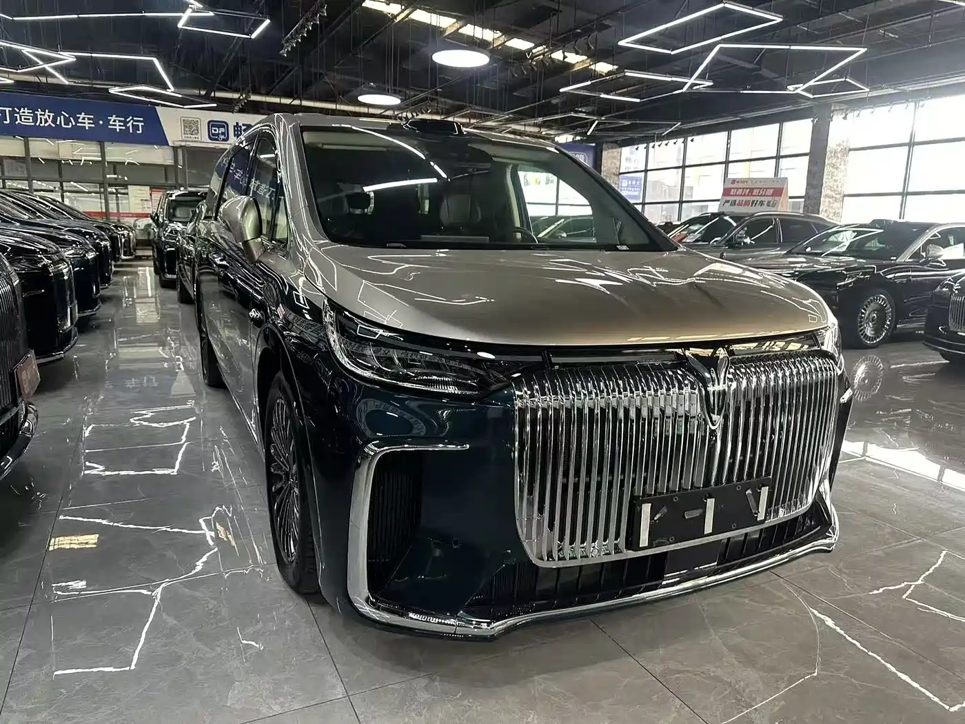 Voyah Auto Voyah Dreamer 2026 2025 Model PHEV Basic Version