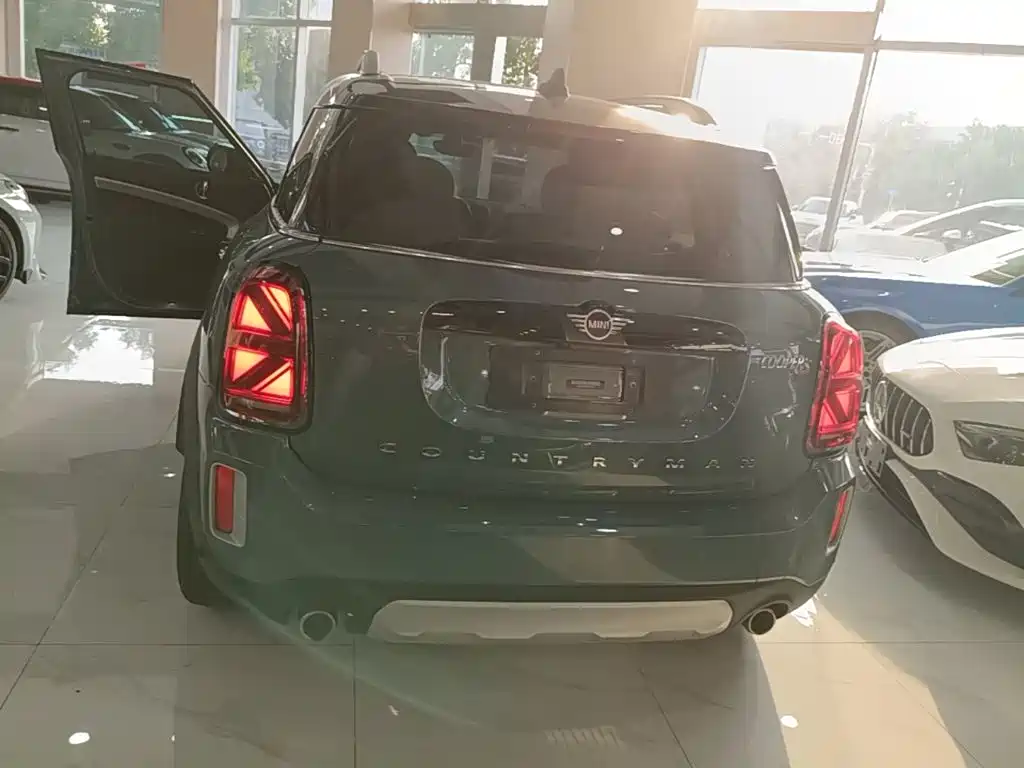 Photo 6 - MINI COUNTRYMAN