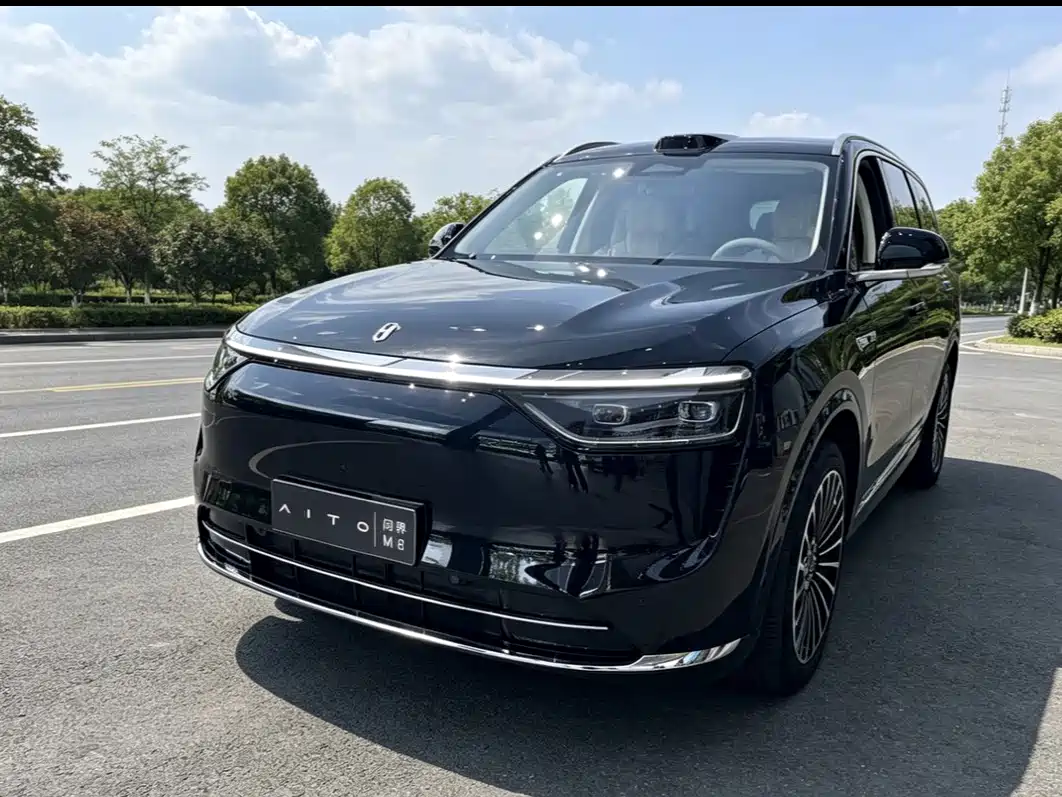 AITO Wenjie AITO M8 2025 Model Extended Range Max+ Edition 53.4kWh 6-Seater