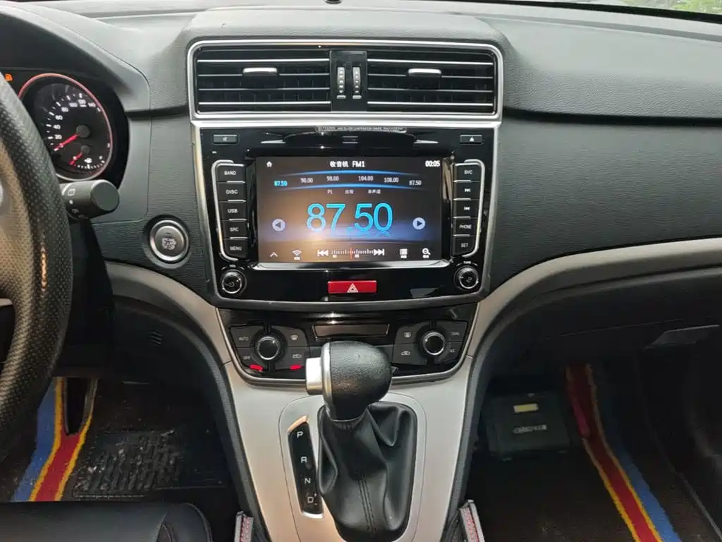 Haval M6 2018 2018 1.5T DCT 2WD Elite