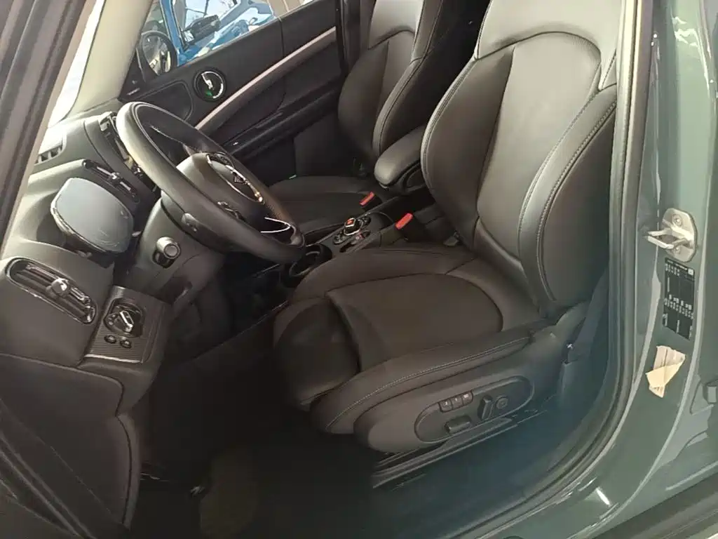 Photo 15 - MINI COUNTRYMAN