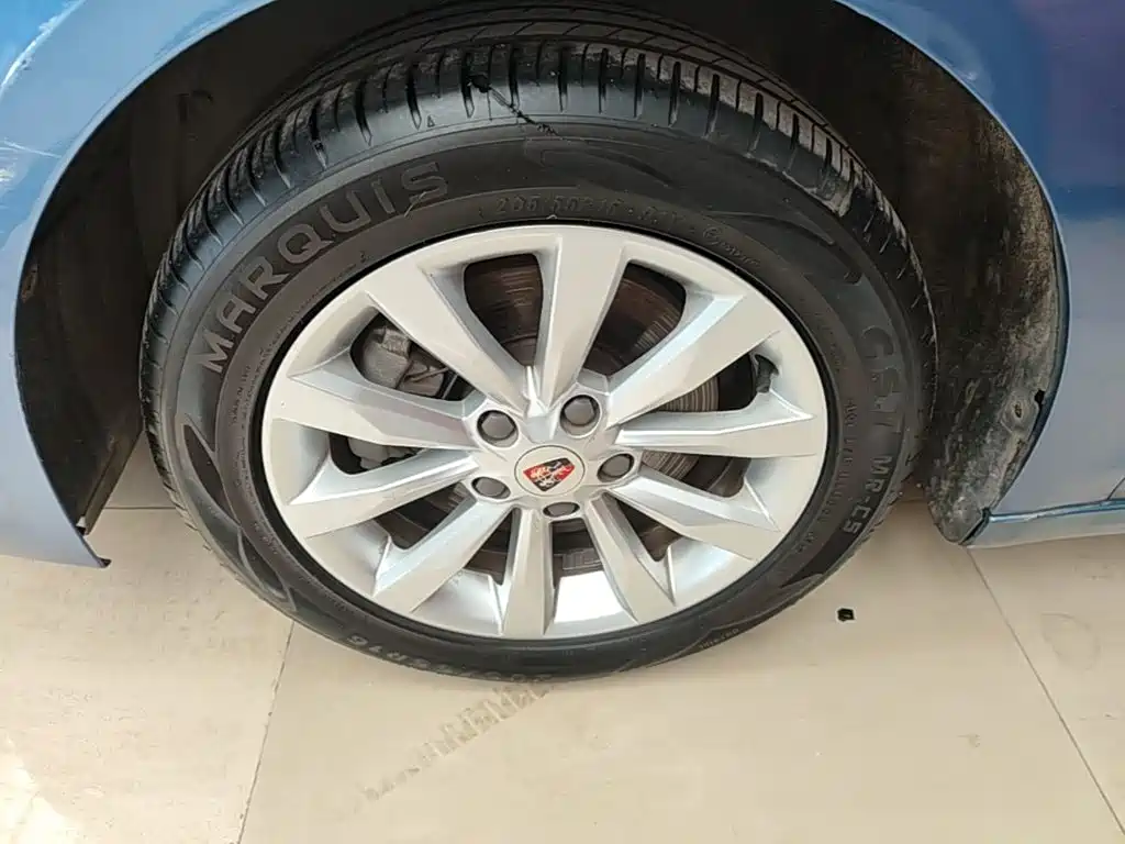 Roewe i6 2017 2017 20T Manual Luxury Edition
