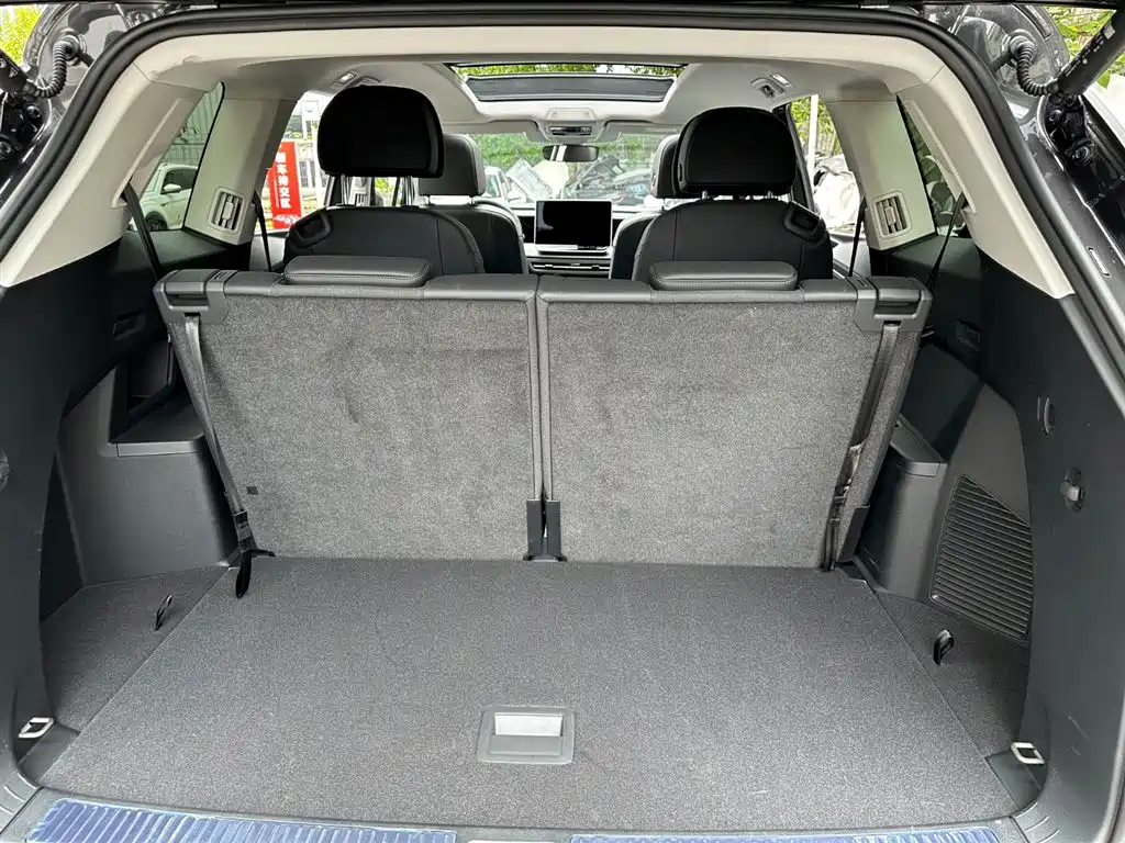 Volkswagen Talagon 2025 450TSI R-Line 6-Seater фото 34