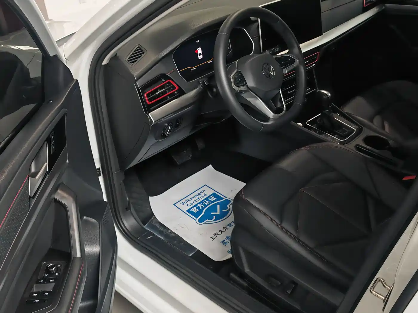 Volkswagen Lavida 2024 Model 300TSI DSG Starlight Leading Edition фото 8