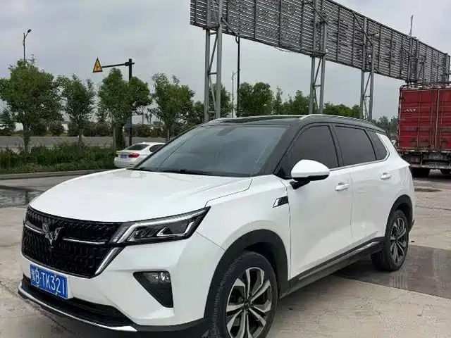  Wuling Motors Wuling Xingchen 2021 1.5T CVT Starlight Edition