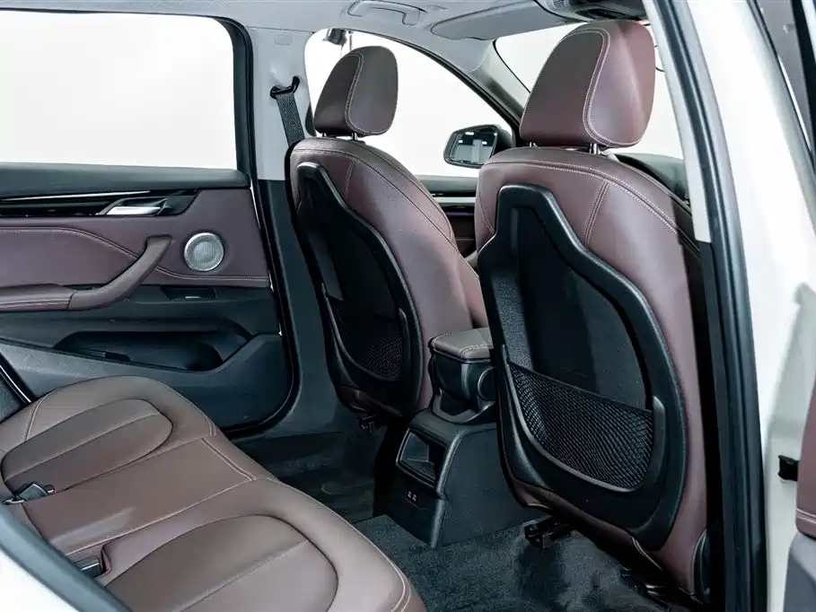 BMW X1 2021 sDrive20Li Fashion фото 21