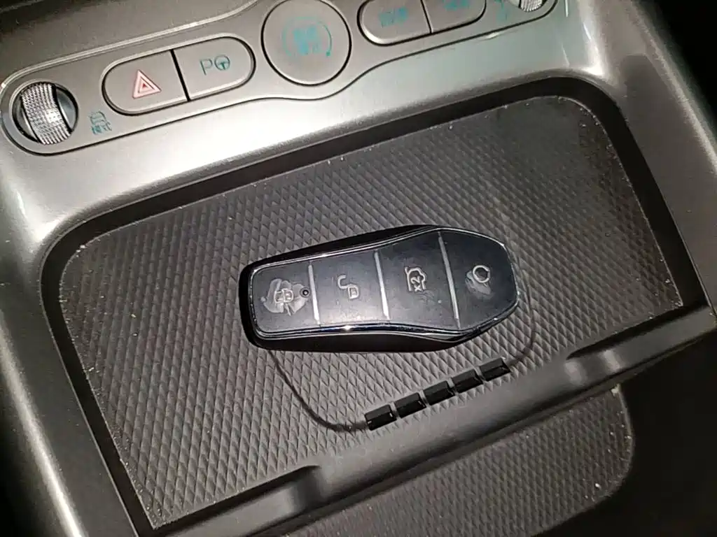 Photo 9 - BYD Dolphin
