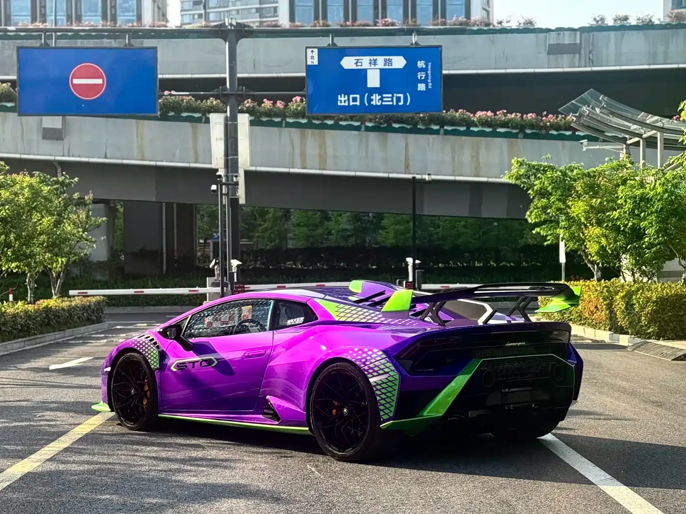 Lamborghini Huracán 2021 Huracán STO фото 9