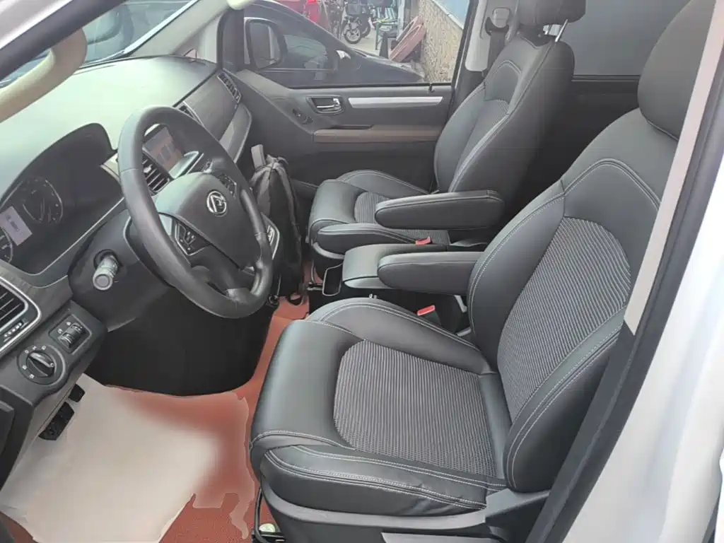 SAIC Maxus Maxus G10 2021 2019 Facelift PLUS 2.0T Automatic Elite Edition China VI