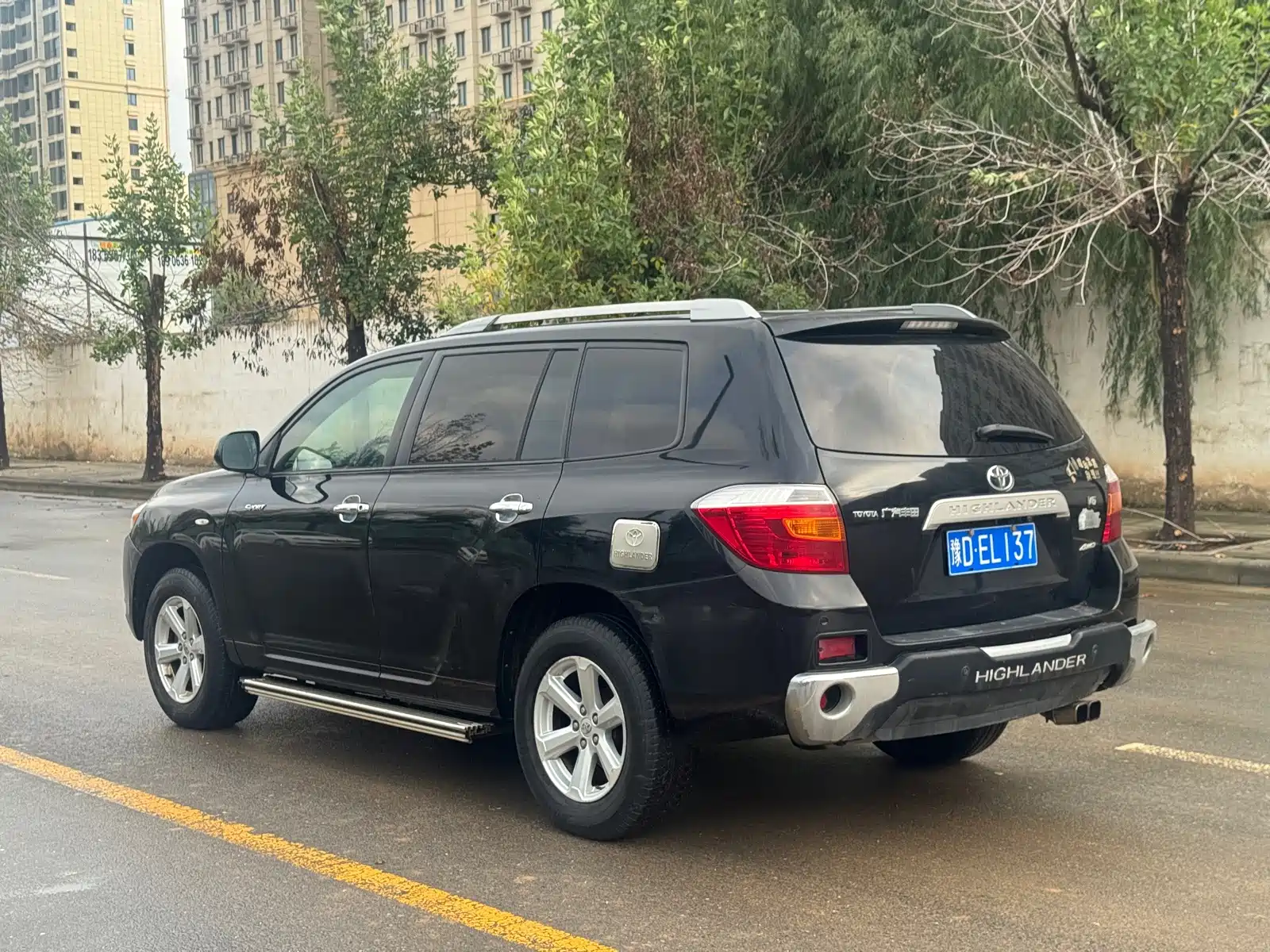 Photo 13 - Toyota Highlander