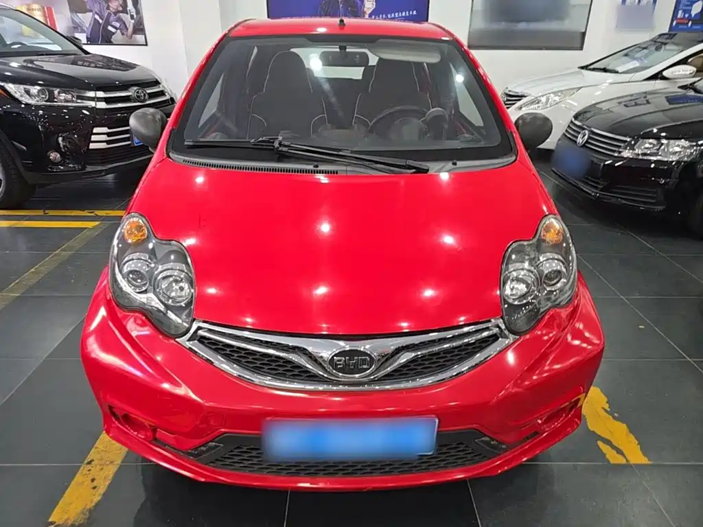 Фото 3 - BYD F0