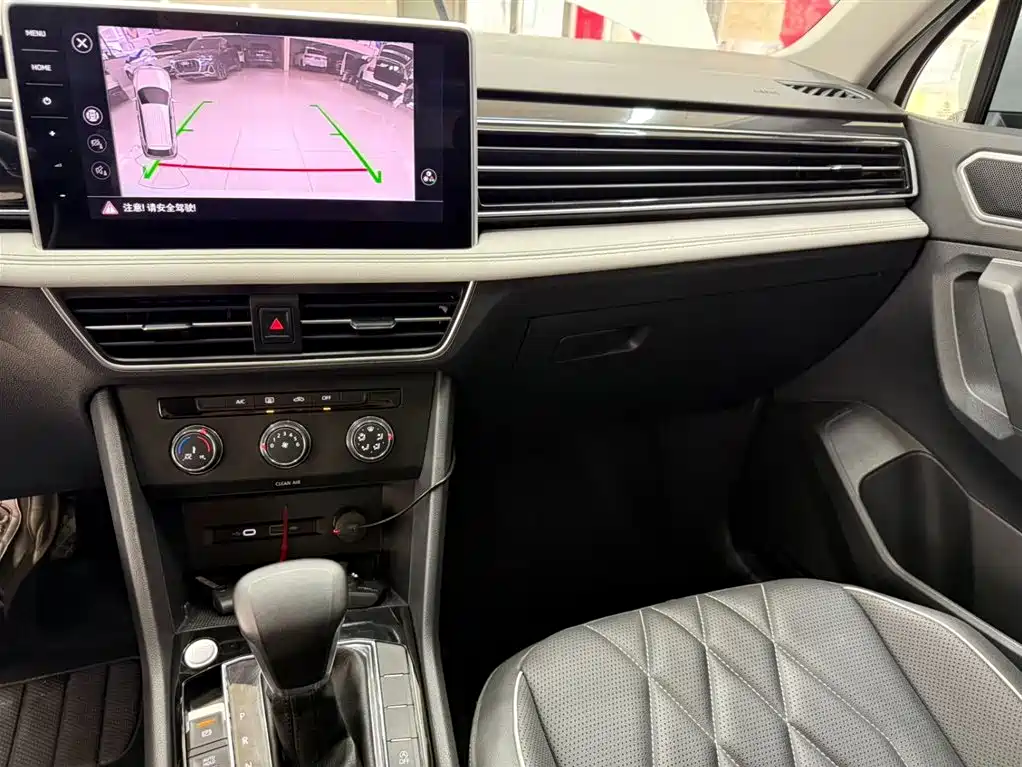 Volkswagen Tiguan L 2023 280TSI 2WD Trend Limited Edition фото 12