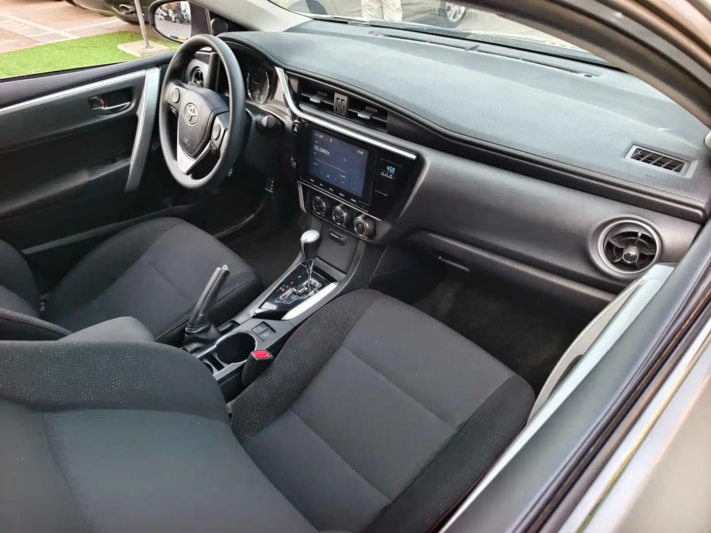Toyota Corolla 2018 1.2T S-CVT GL-i Smart Shine Edition фото 19