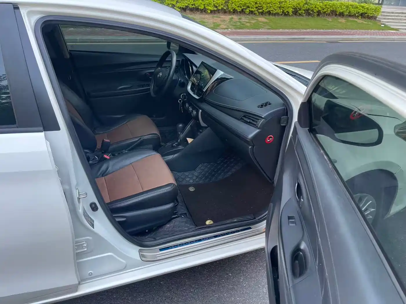 Toyota Vios FS 2017 1.5L CVT Fengchi Edition фото 5