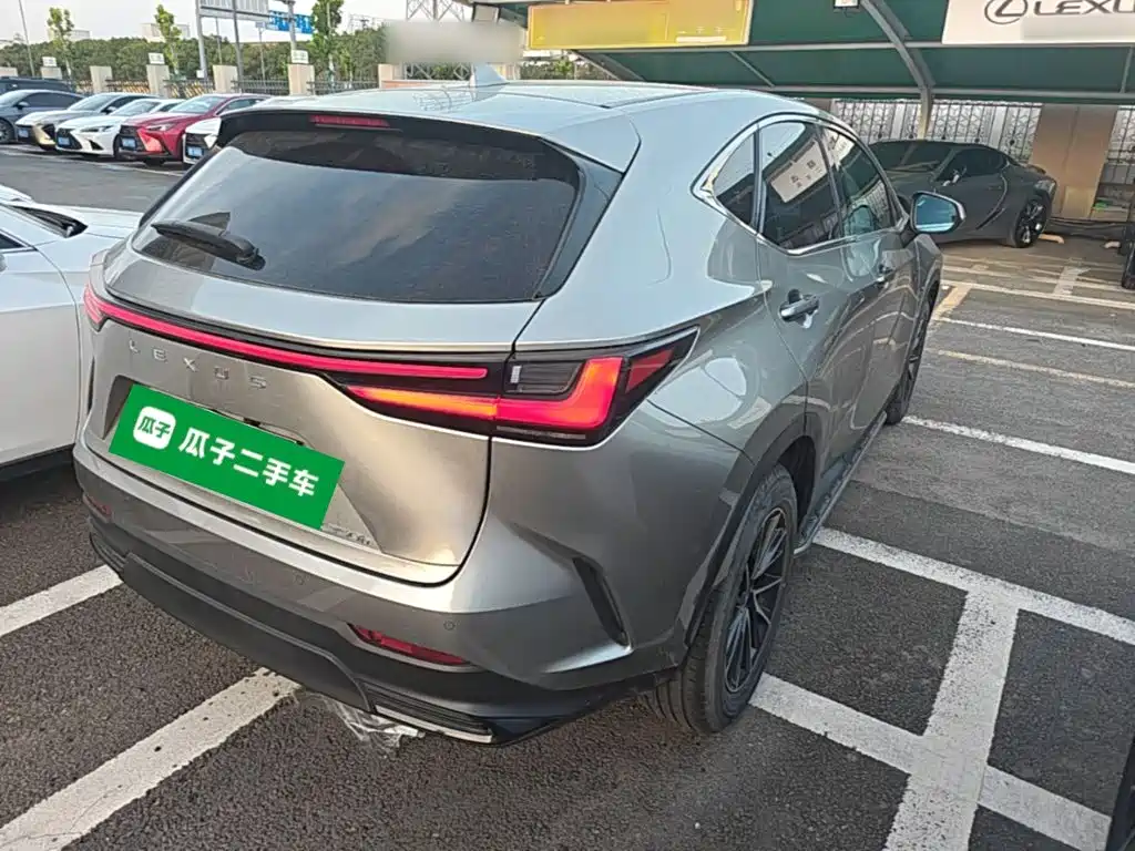 Фото 7 - Lexus NX