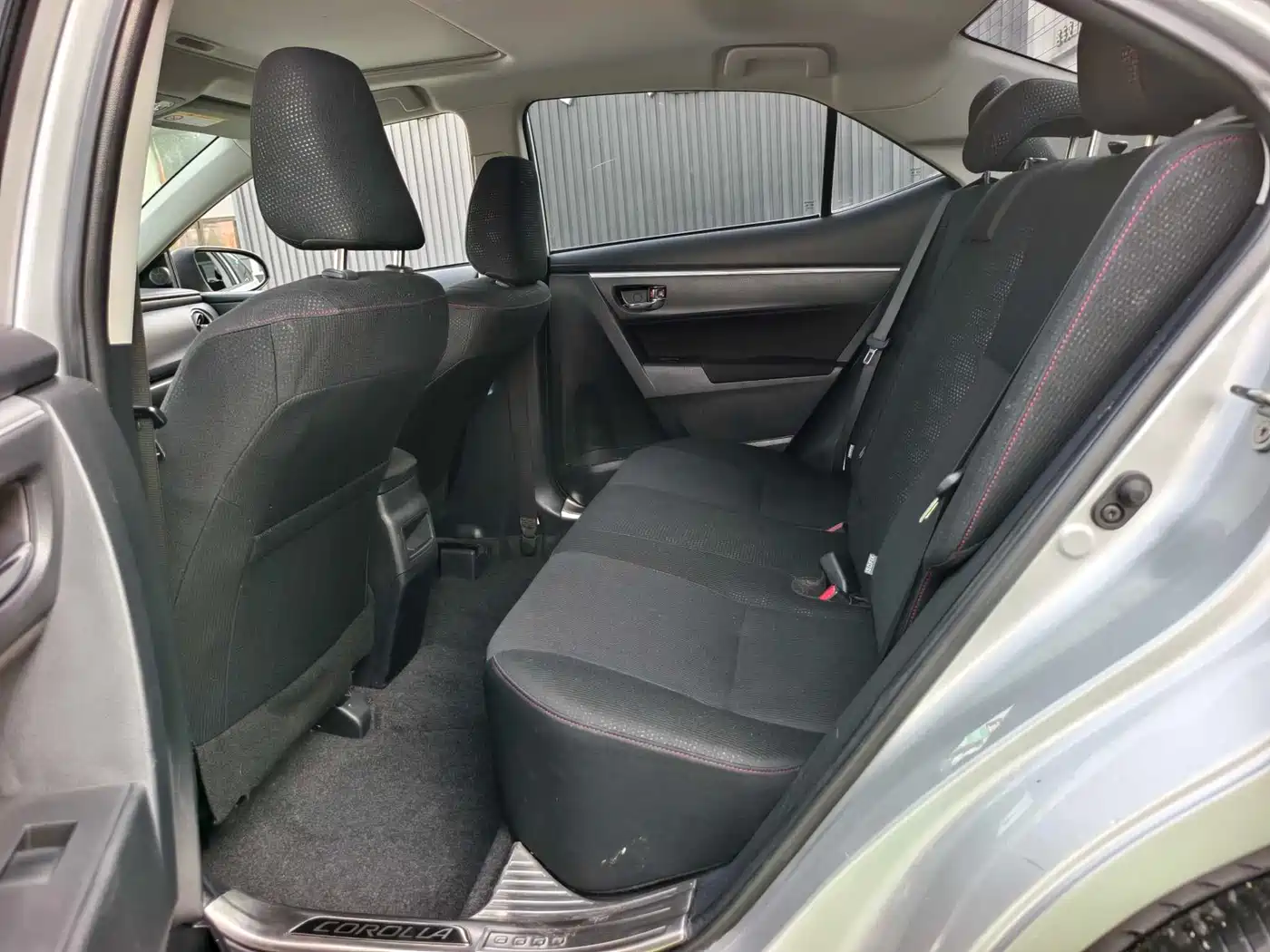 Toyota Corolla 2018 1.2T S-CVT GL-i Smart Shine Edition фото 8