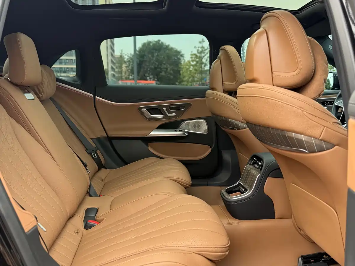 Mercedes-Benz E-Class 2025 E 300 L Luxury фото 17