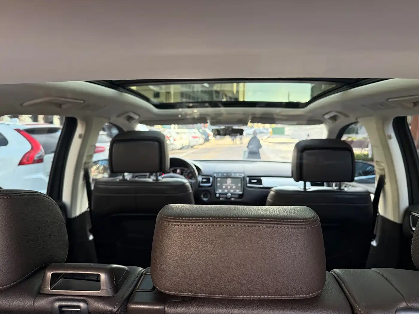 Volkswagen Touareg 2017 3.0TSI Explorer Edition фото 10