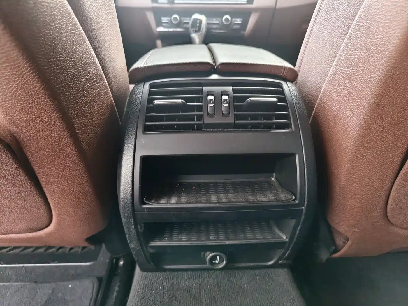 BMW 5 Series 2014 525Li Leading фото 20