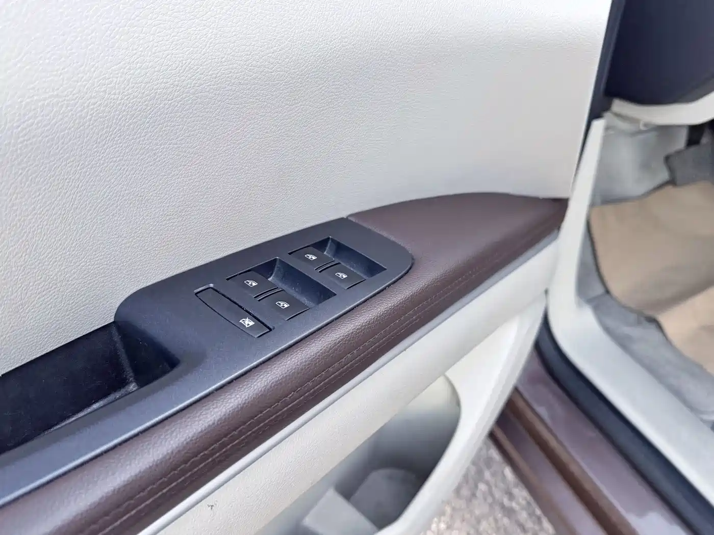 Buick GL8 2020 Model Land Business Class 652T Luxury фото 18