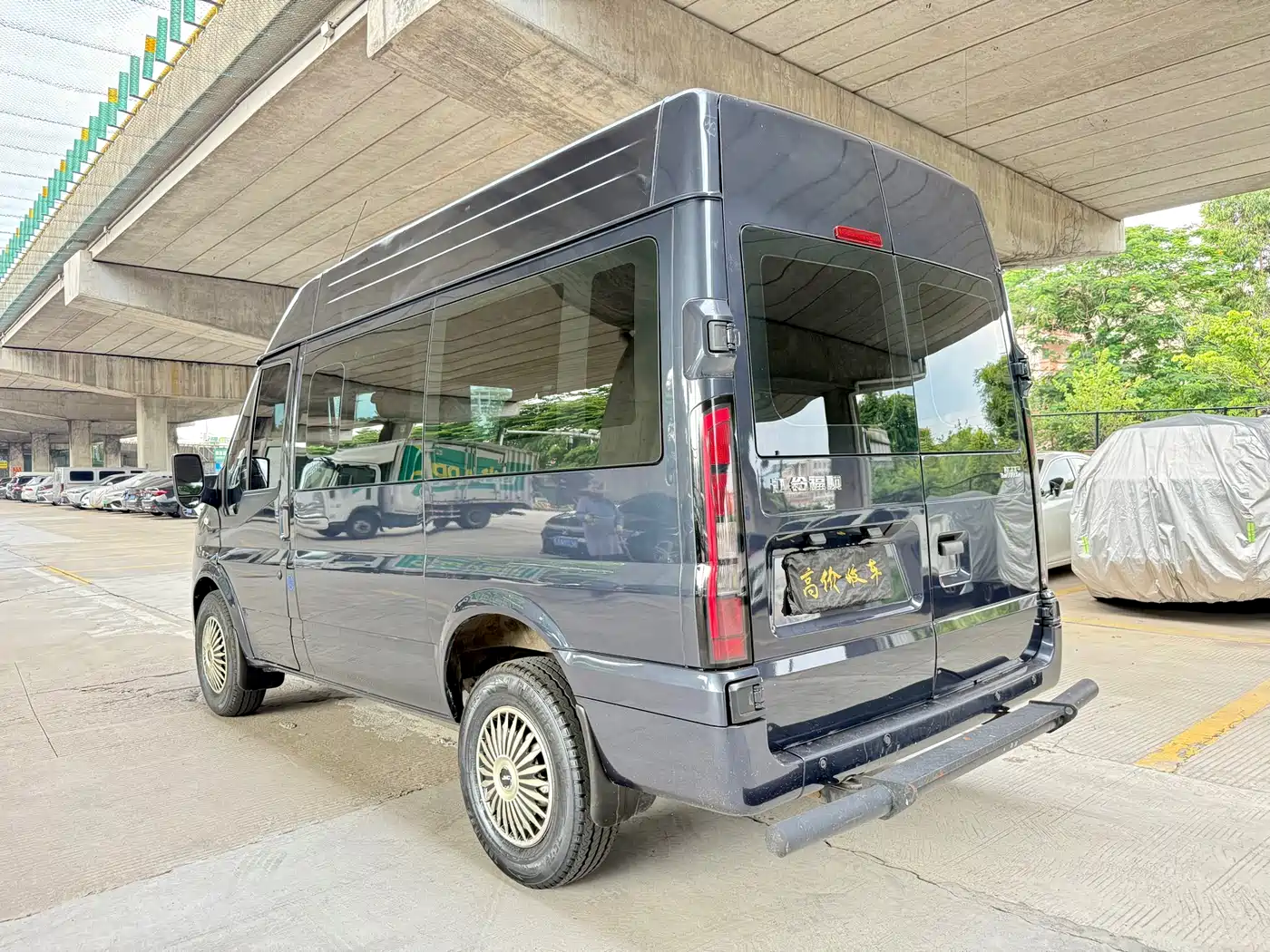 Jiangling JMC Fushun 2024 2023 2.0T Automatic Short Wheelbase Medium-High Roof Commercial MPV 6 Seats