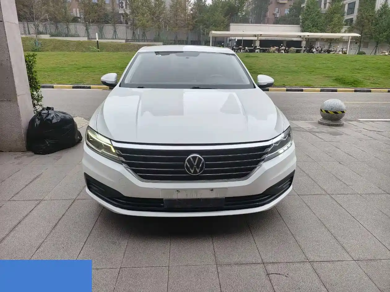 Photo 2 - Volkswagen Lavida
