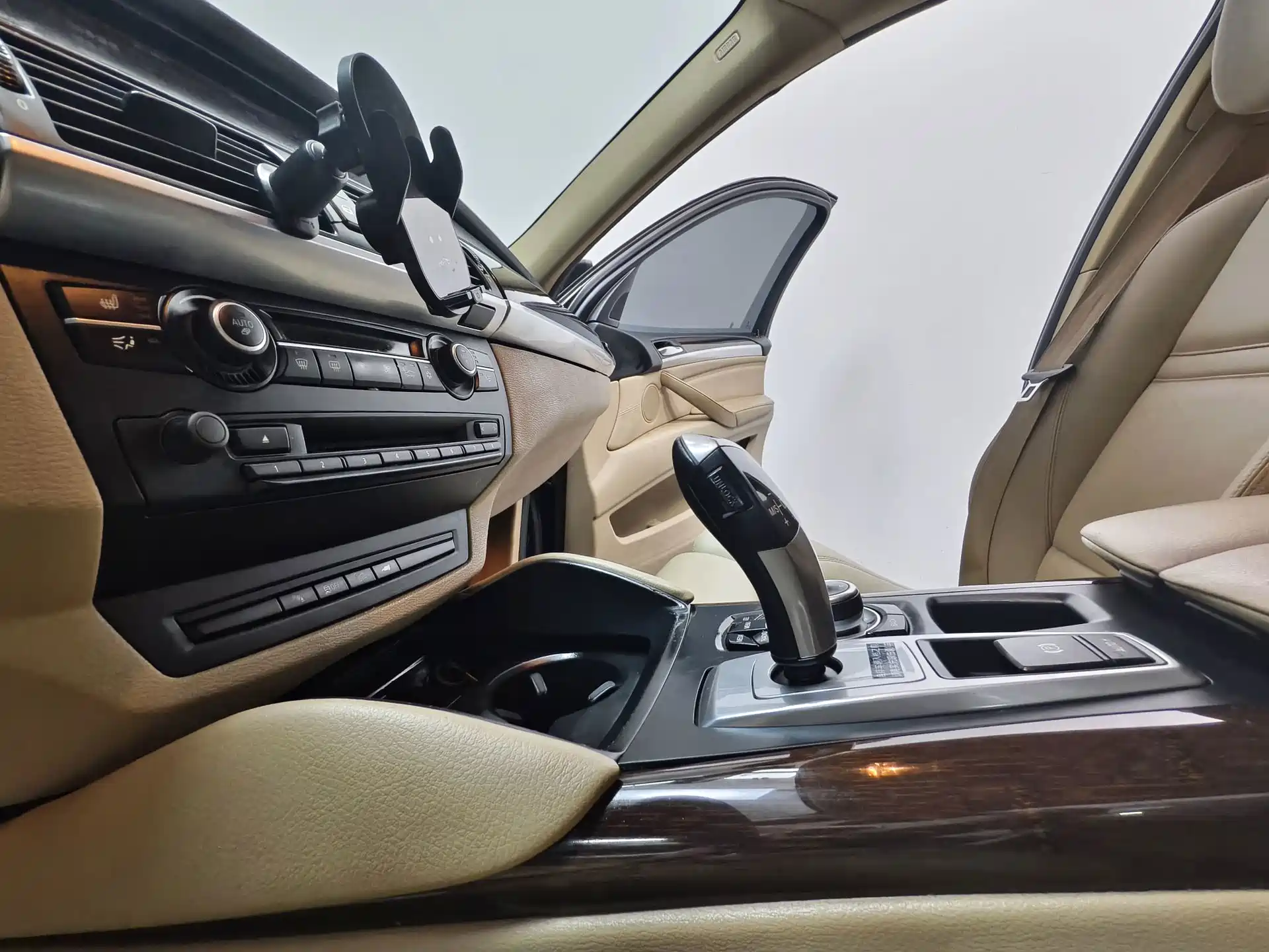 Фото 12 - BMW X6