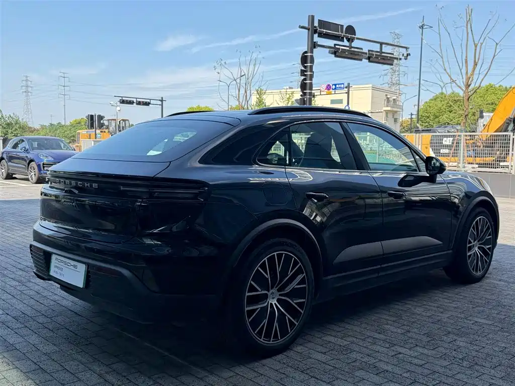 Porsche Macan EV 2025 2024 Macan 4