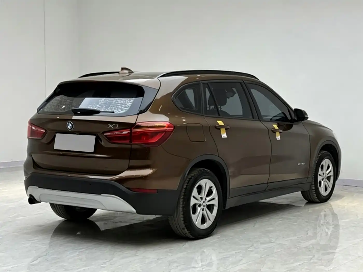 BMW X1 2016 sDrive18Li Premium Model фото 5