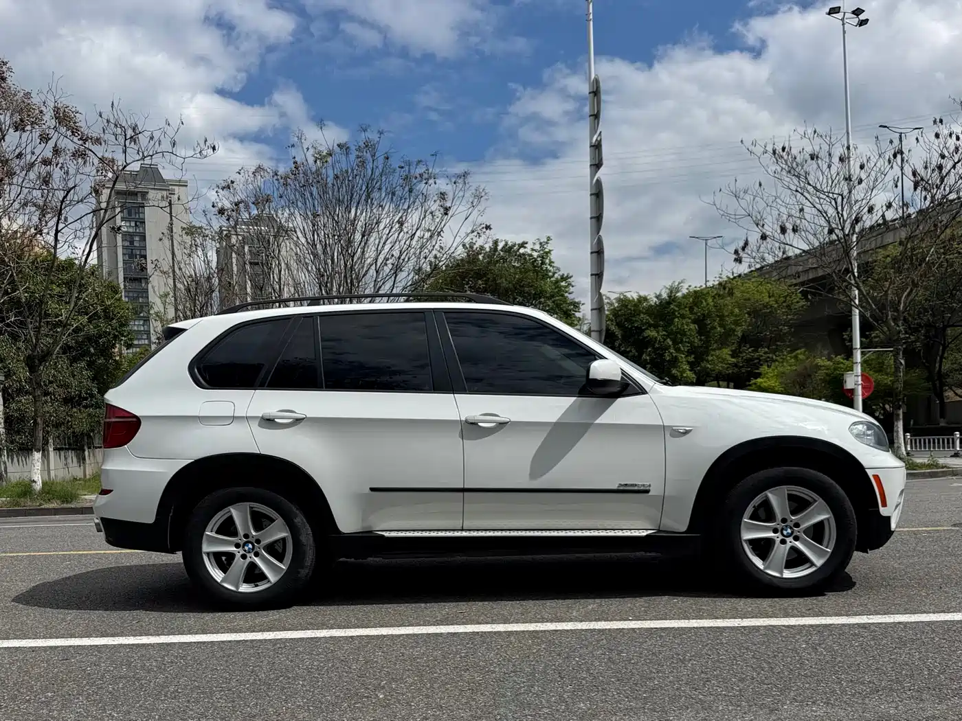 BMW X5 (Import) 2013 xDrive35i Leading фото 7