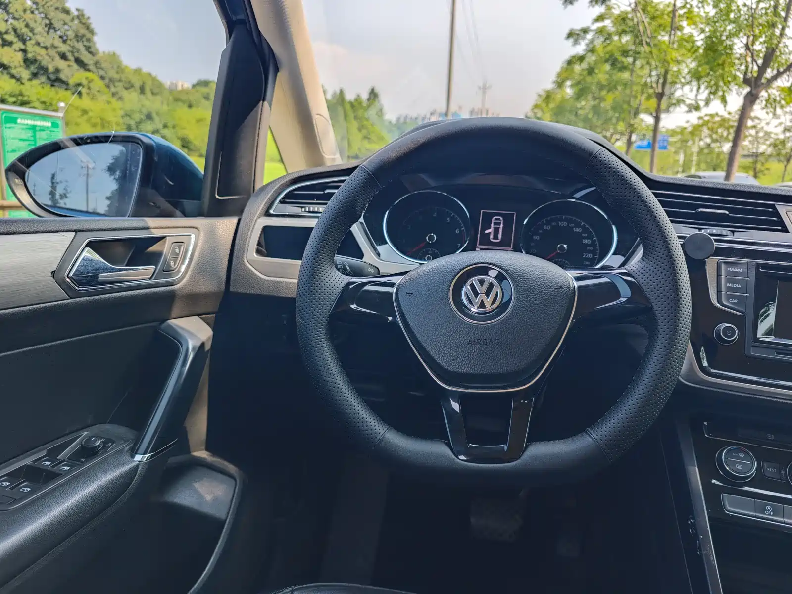 Photo 15 - Volkswagen Touran
