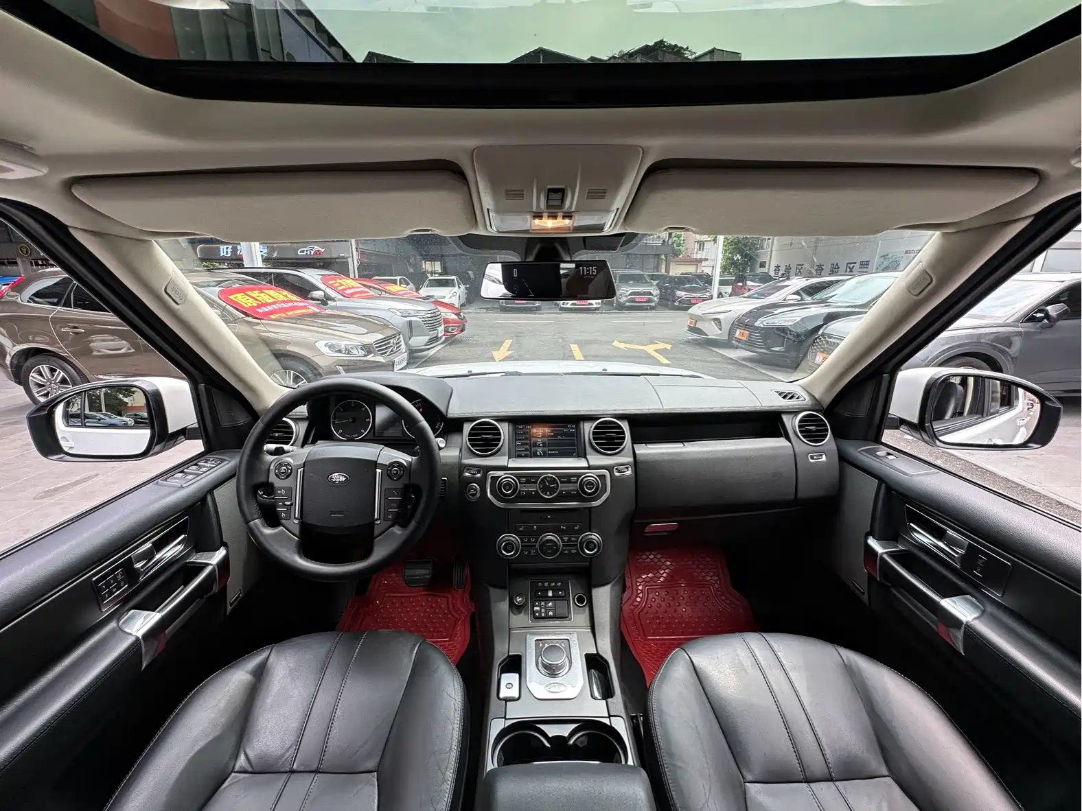 Фото 22 - Land Rover Discovery