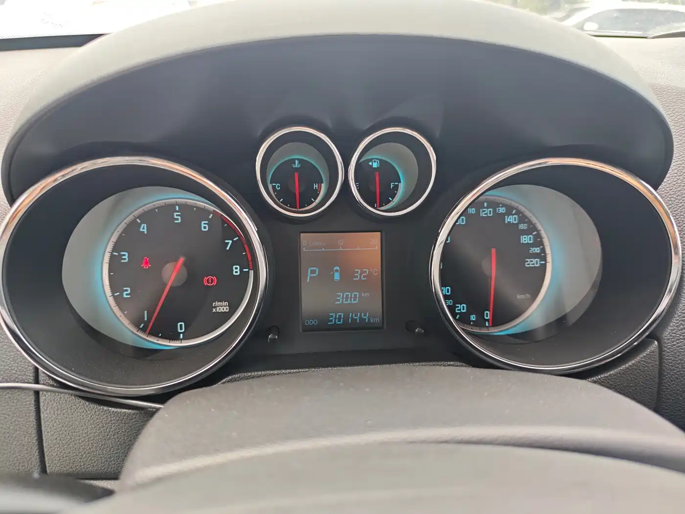 Changan CS35 2015 2015 1.6L Automatic Luxury (China IV)