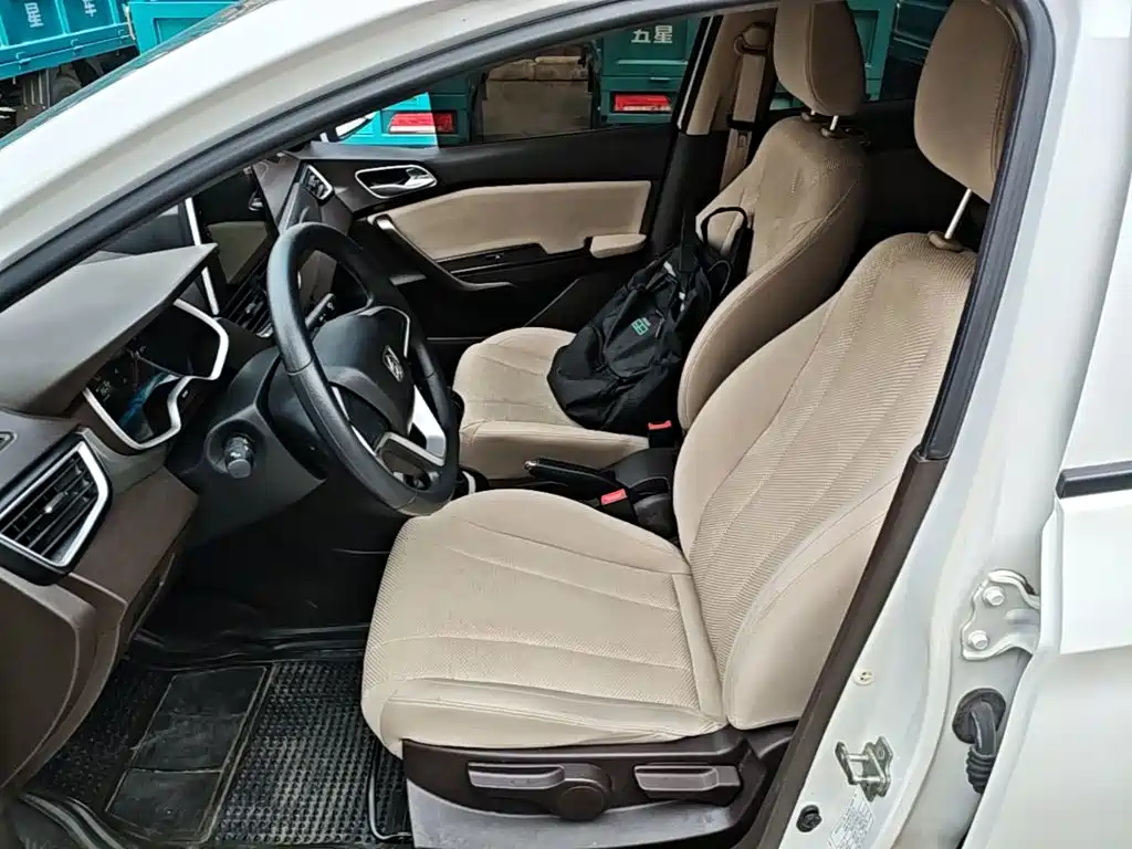 Baojun 310W 2020 2017 1.5L Manual Comfort China VI