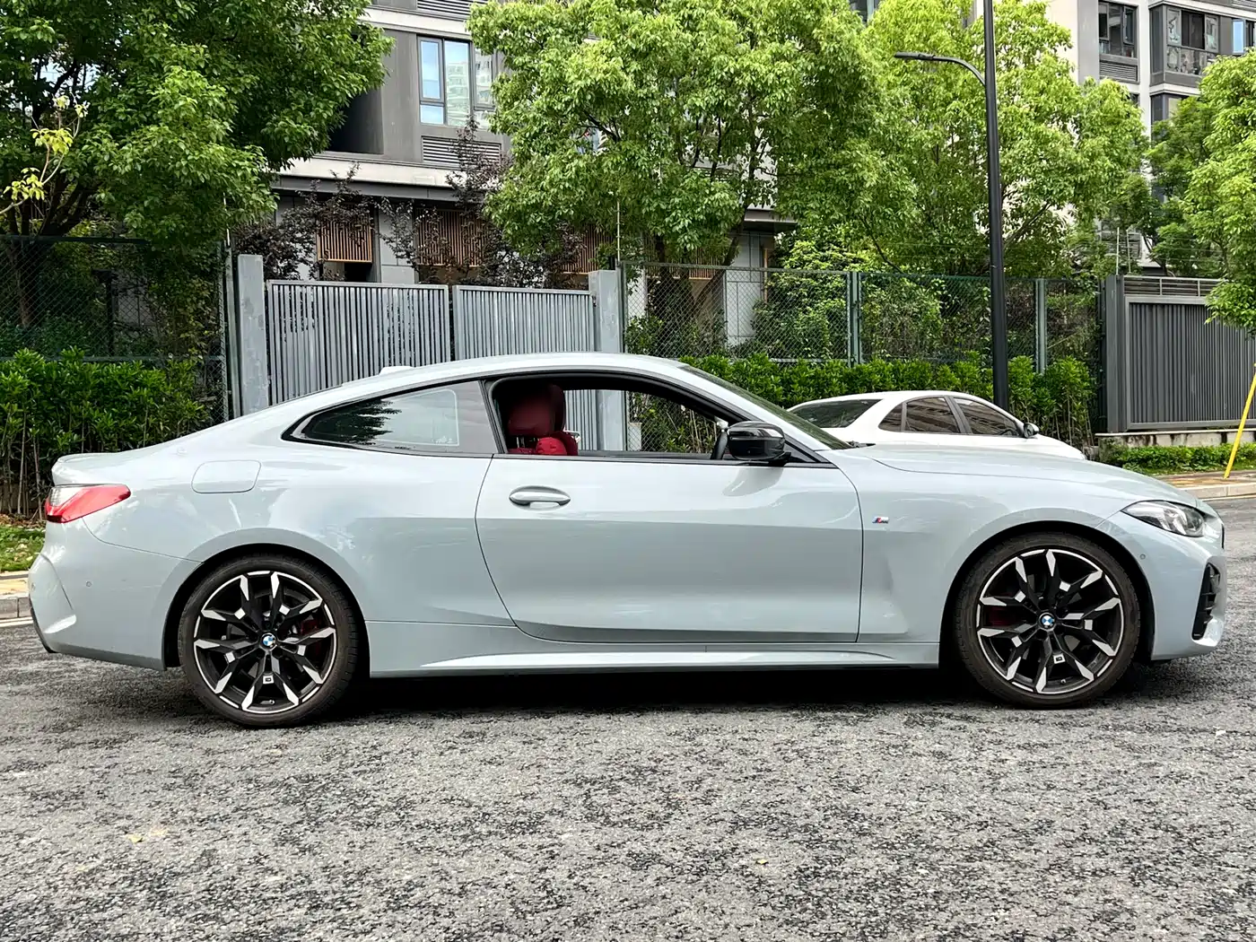 BMW 4 Series 2024 430i M Sport Shadow Edition фото 4