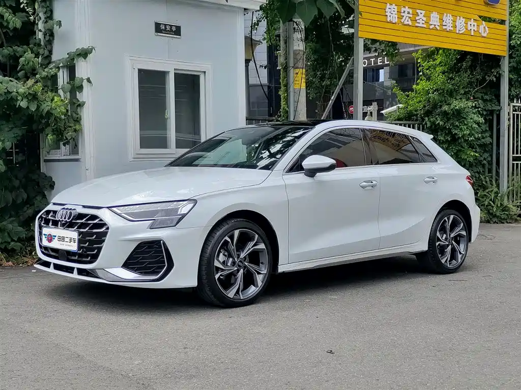 Audi A3 2025 2025 Sportback 35TFSI Flying Premium