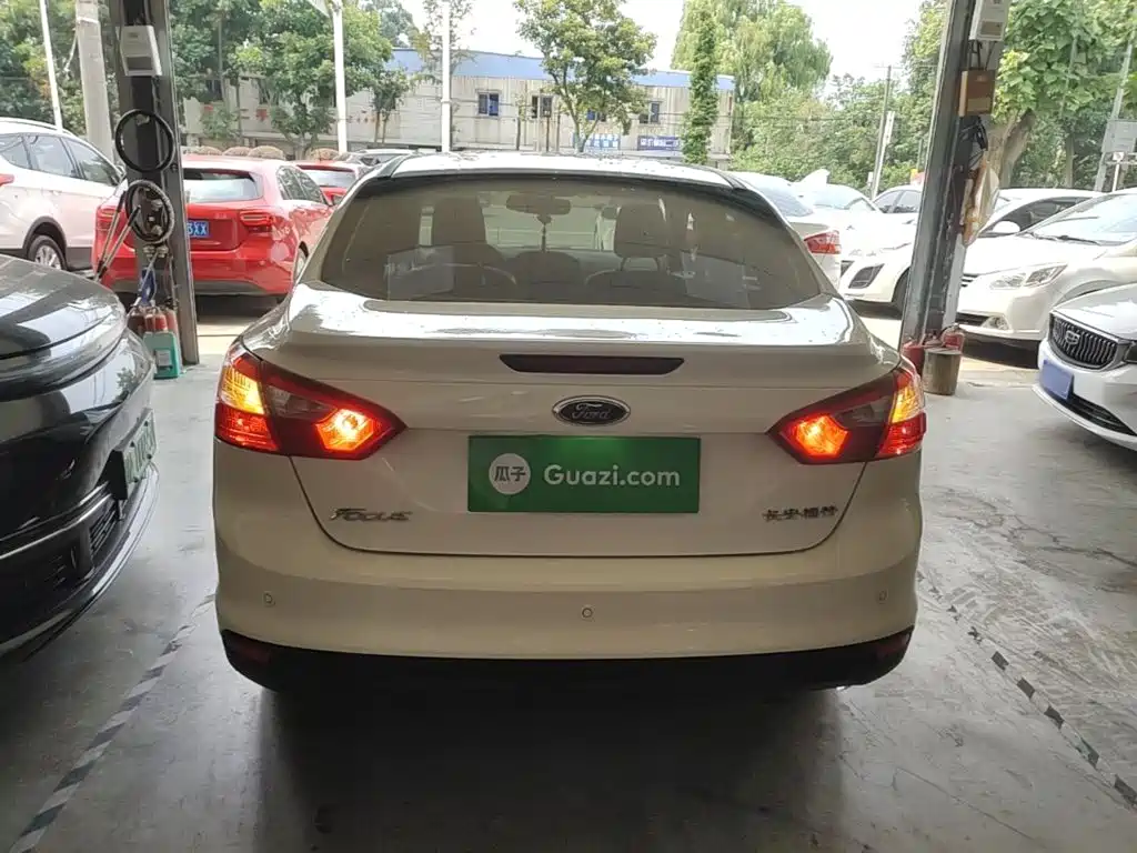 Ford Focus 2015 2012 Sedan 1.6L Automatic Trend
