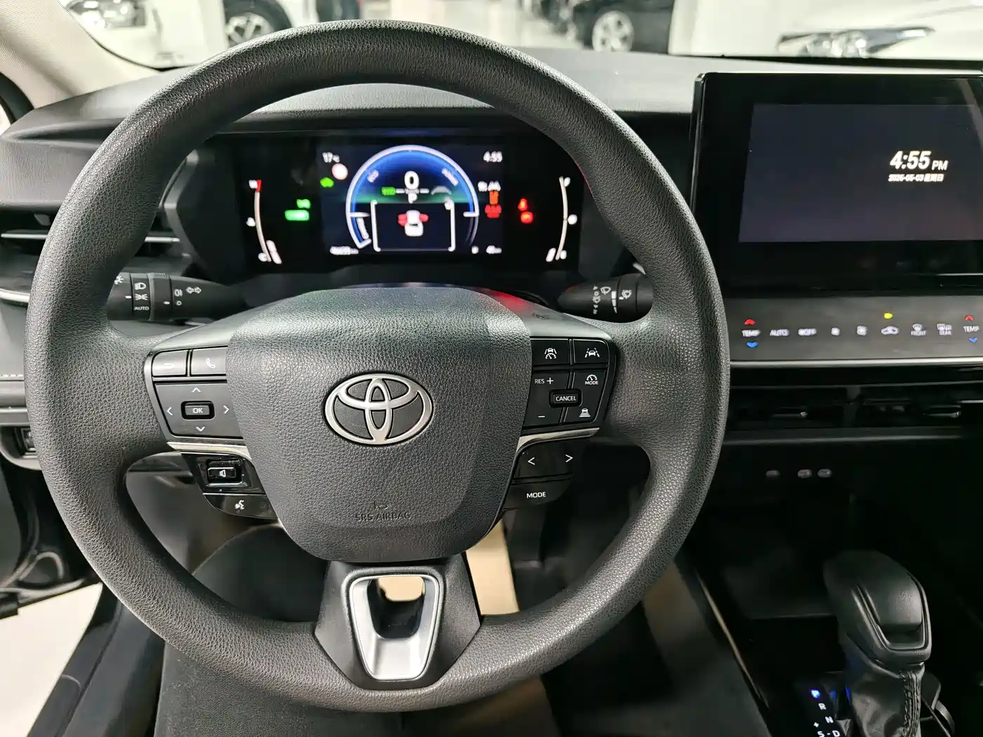 Toyota Camry 2024 Hybrid 2.0HE Elite Edition фото 15