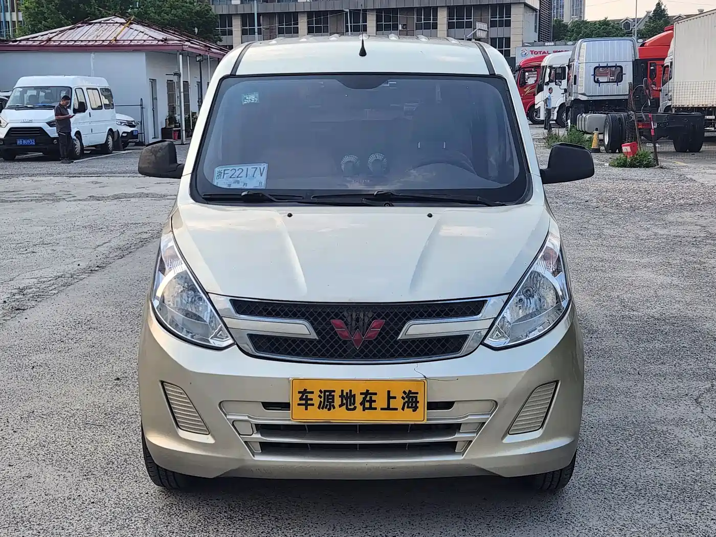 Wuling Motors Wuling Rongguang V 2017 2016 1.5L Standard