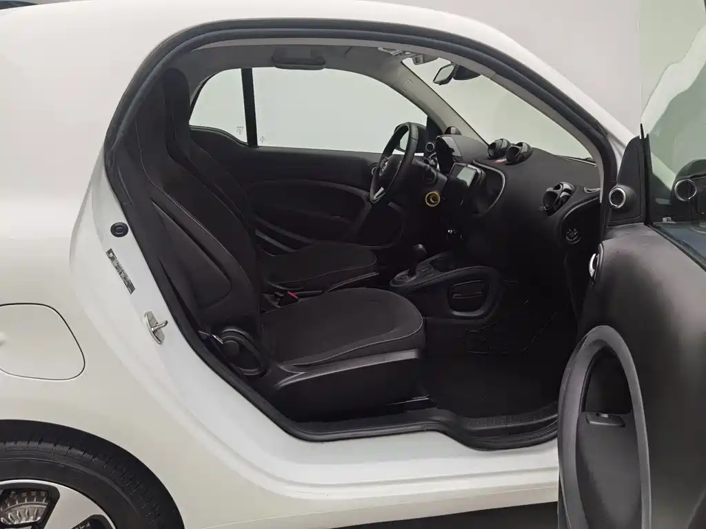 smart fortwo 2019 2018 1.0L 52kW Hardtop Passion Edition China V