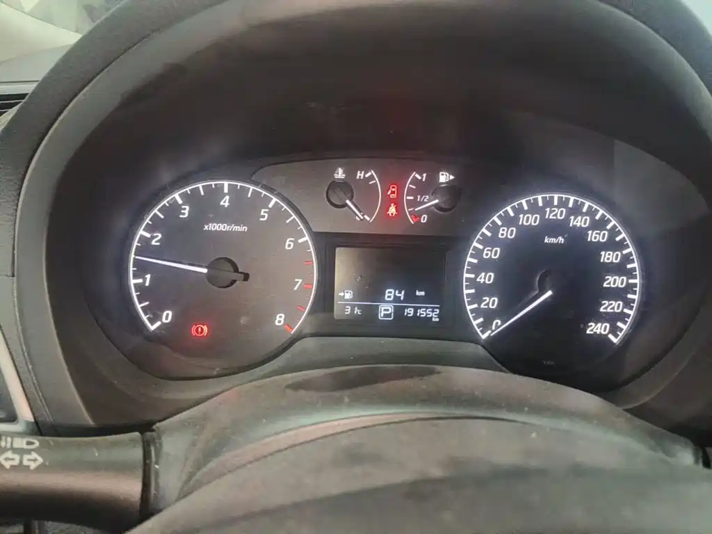 Фото 4 - Nissan Sylphy