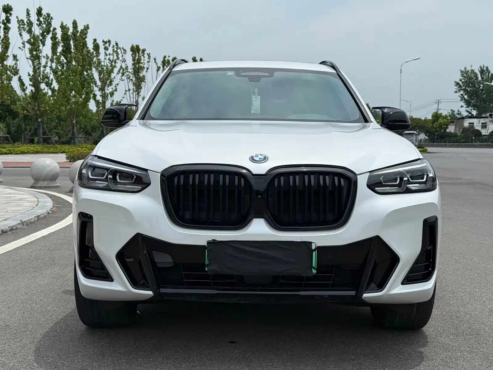 Фото 1 - BMW iX3